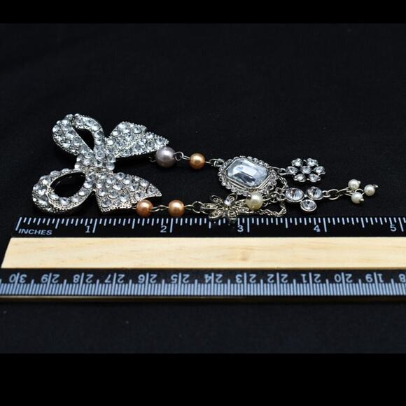 Bow Brooch, Dangling Hanging Charms, Faux Pearls, Vintage 1990s, 5 Inches - Picture 3 of 8
